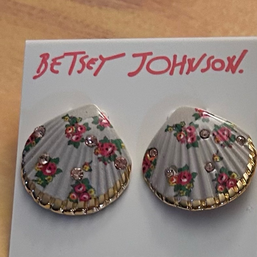 Betsey Johnson Floral Shell Rhinestone Button Stud Earrings